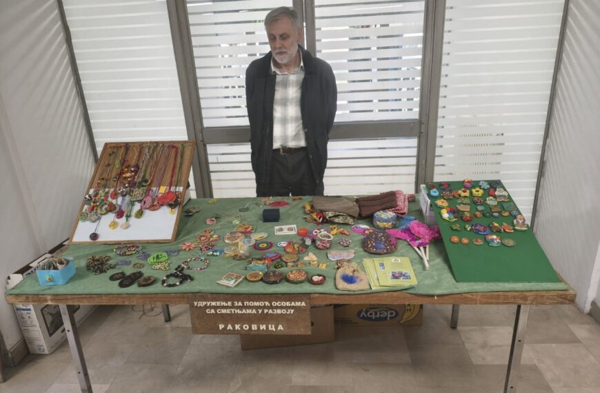 Хуманитарна изложба рукотворина у Раковици поводом Васкрса