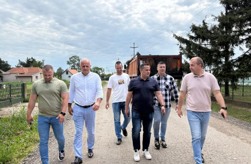 У Дрену у току асфалтирање путне деонице од око 3,8 километара