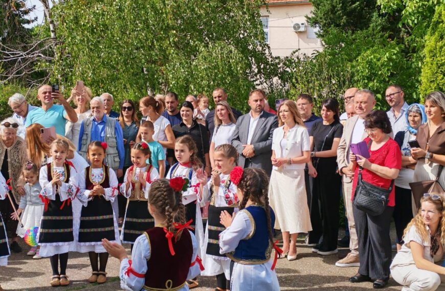 ПАТРИЈАРХ ПОРФИРИЈЕ СЛУЖИО ЛИТУРГИЈУ У ЗУЦУ: ОБЕЛЕЖЕНА ХРАМОВНА И СЕОСКА СЛАВА